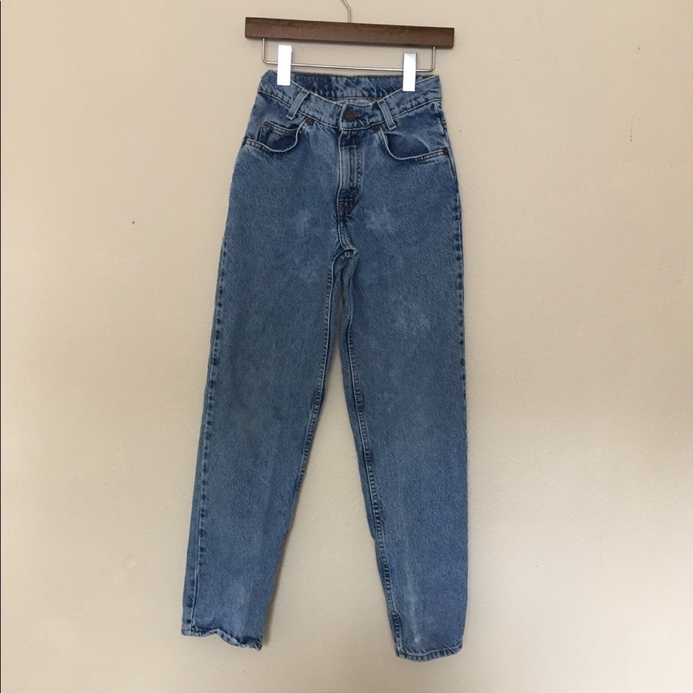Vintage Levi 505 mom jeans